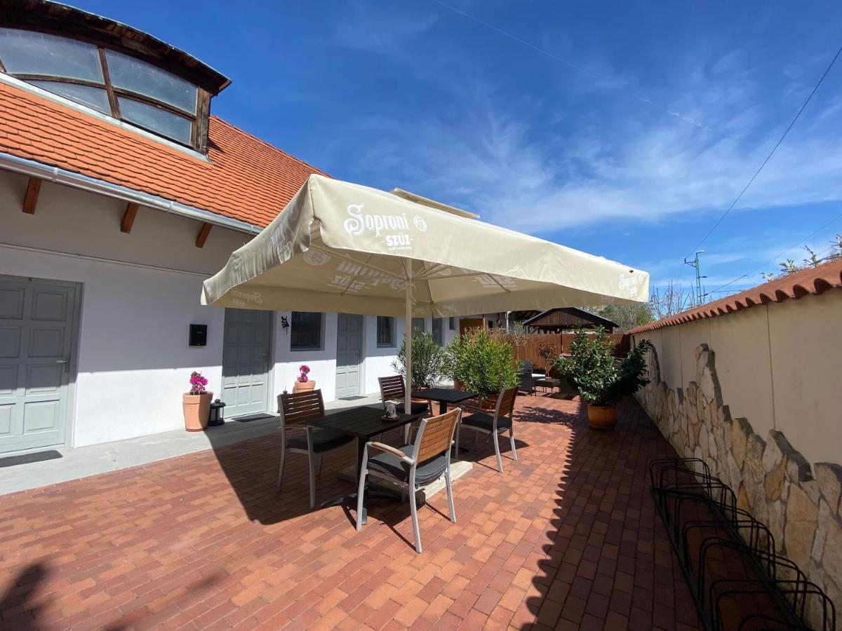 Szkita Panzio Bed & Breakfast Balatonmáriafürdő Eksteriør bilde