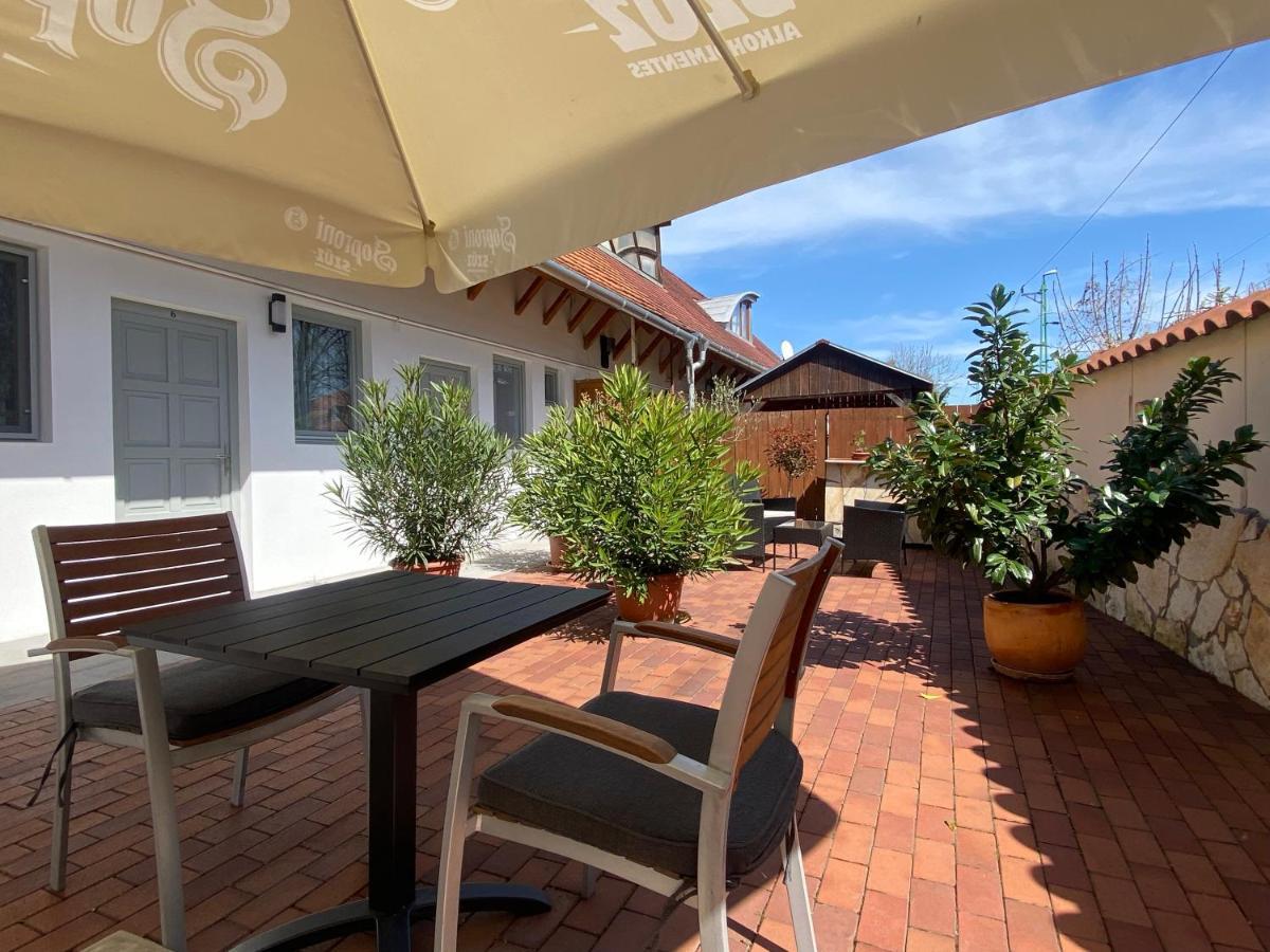 Szkita Panzio Bed & Breakfast Balatonmáriafürdő Eksteriør bilde